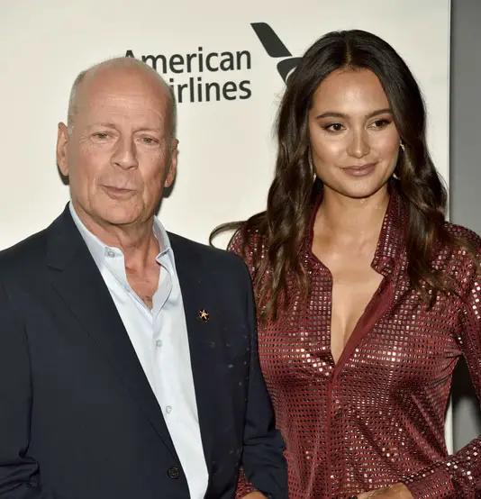 dreamstime s 161486248-crp (2)